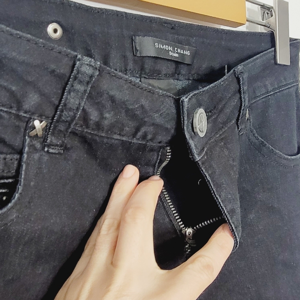 Simon Chang NEW Black Denim100% Cotton Jeans Pockets Embroidered Gems Shorts NWT - Picture 4 of 15